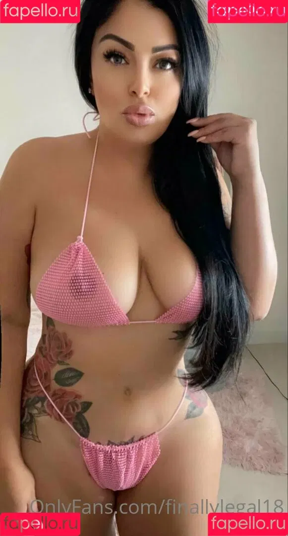 finallylegal18 Onlyfans Photo Gallery 