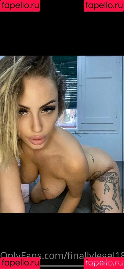 finallylegal18 Onlyfans Photo Gallery 
