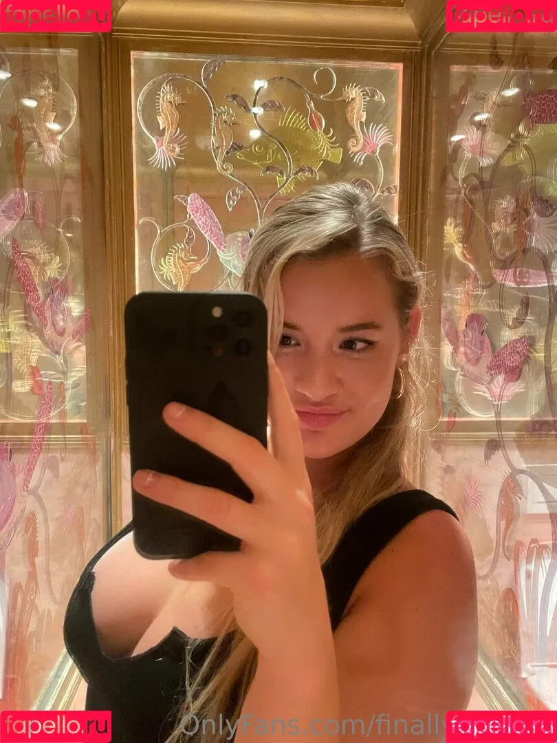 finallylegal18 Onlyfans Photo Gallery 