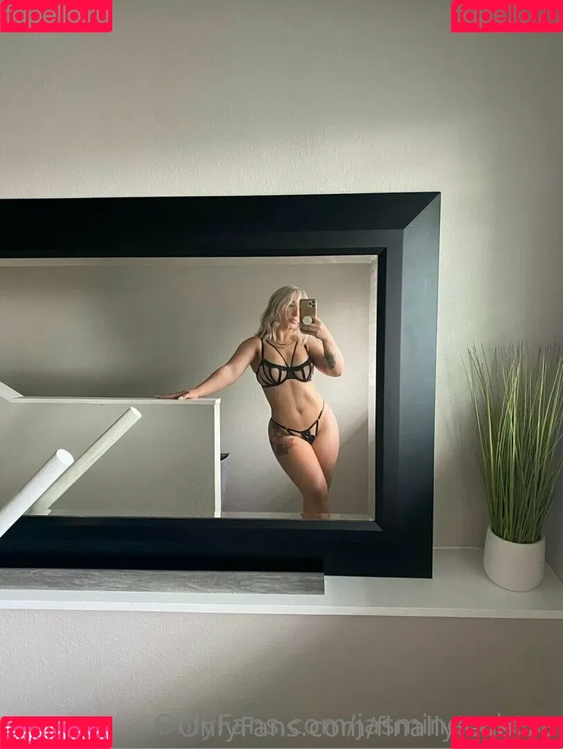 finallylegal18 Onlyfans Photo Gallery 