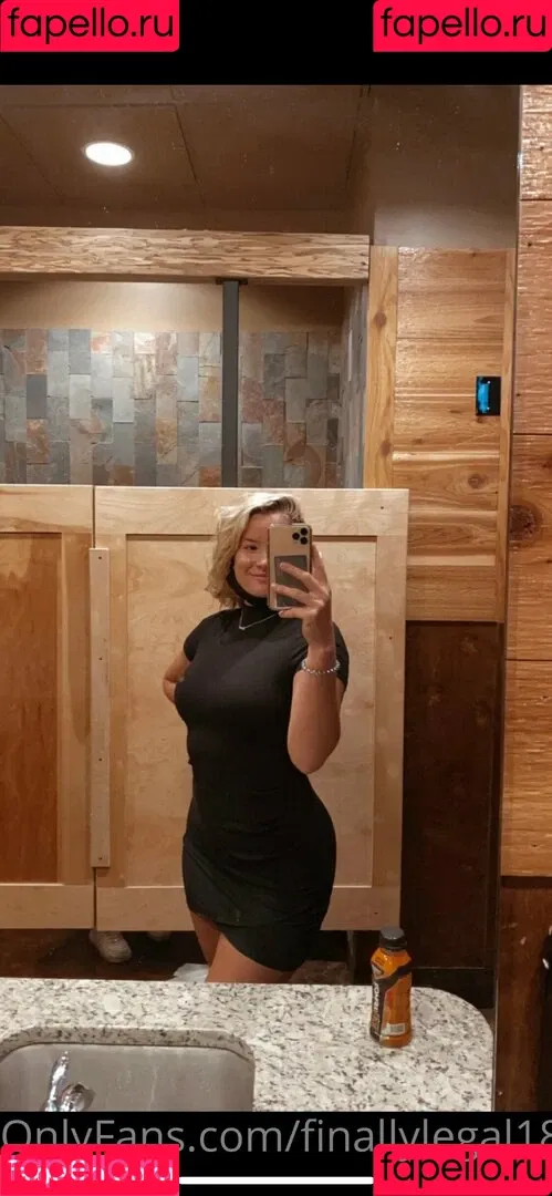 finallylegal18 Onlyfans Photo Gallery 