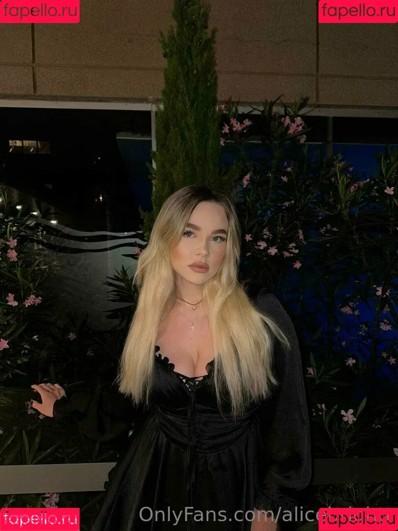 alicebrightt Onlyfans Photo Gallery 