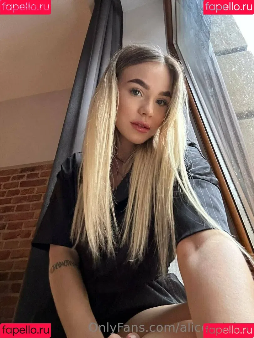 alicebrightt Onlyfans Photo Gallery 