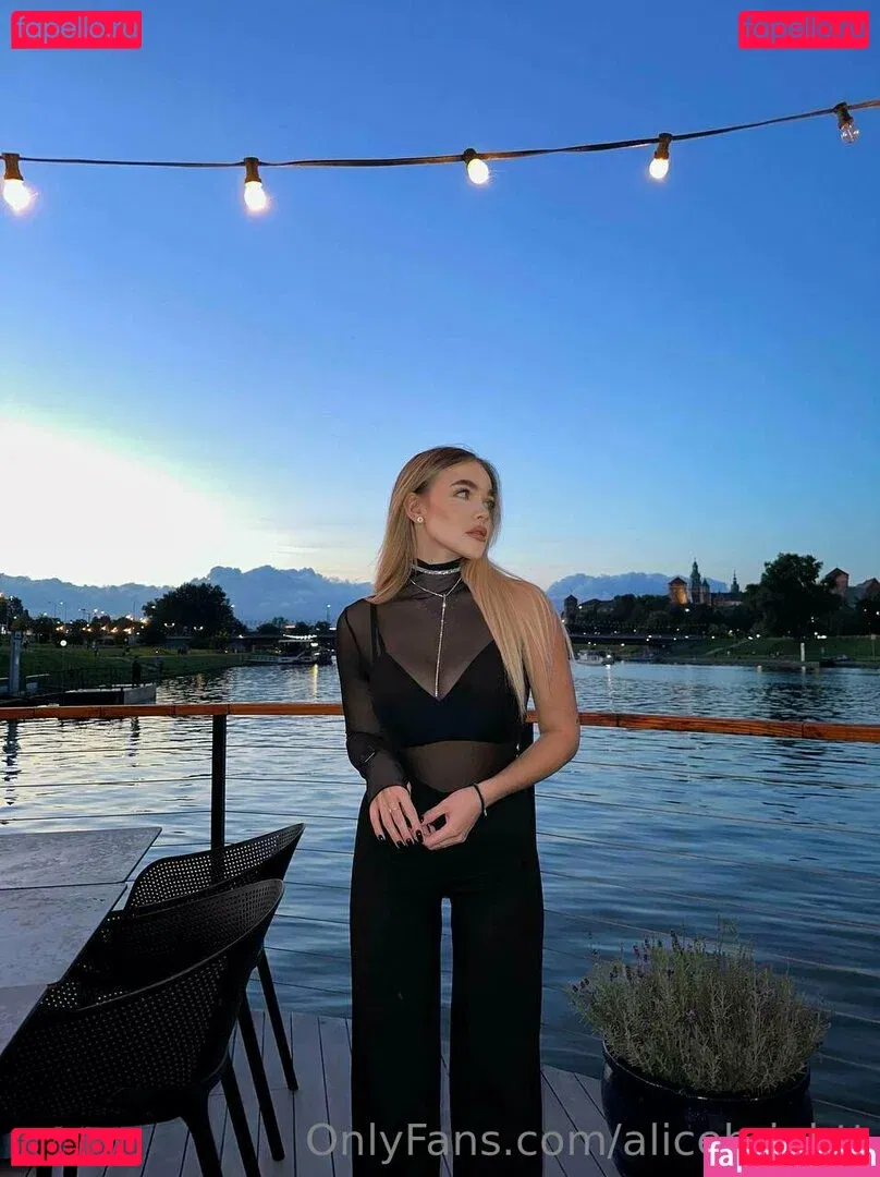 alicebrightt Onlyfans Photo Gallery 