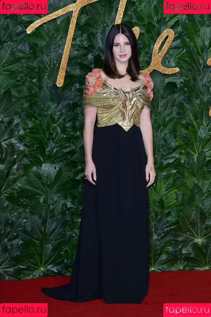 Lana Del Rey Onlyfans Photo Gallery 
