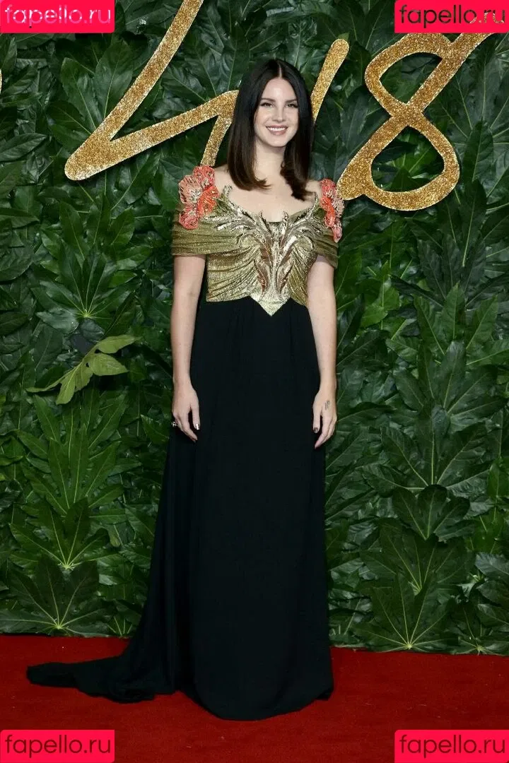 Lana Del Rey Onlyfans Photo Gallery 