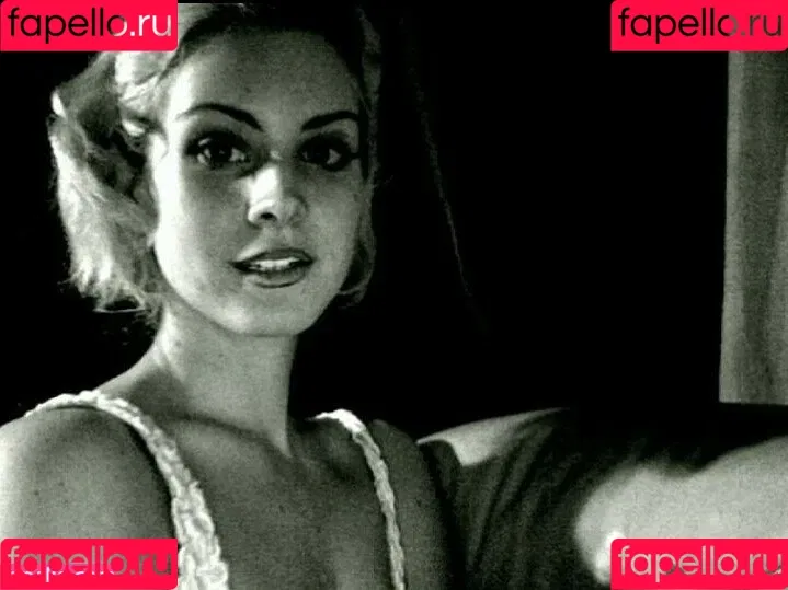 Lana Del Rey Onlyfans Photo Gallery 