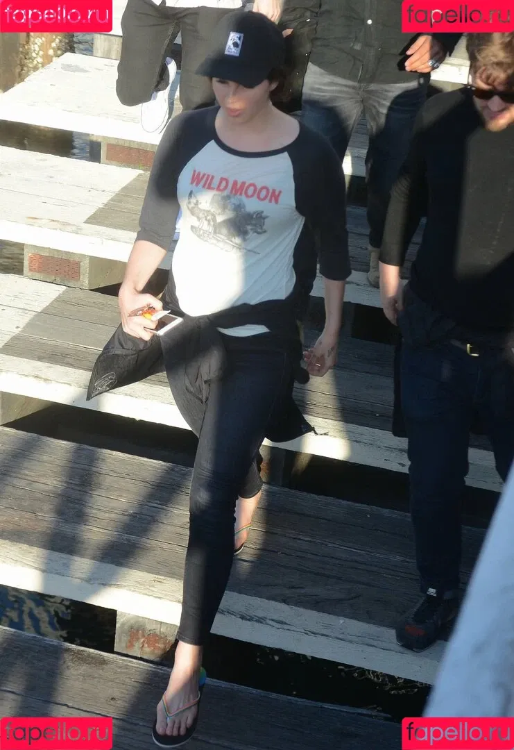Lana Del Rey Onlyfans Photo Gallery 