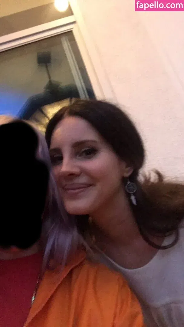 Lana Del Rey Onlyfans Photo Gallery 