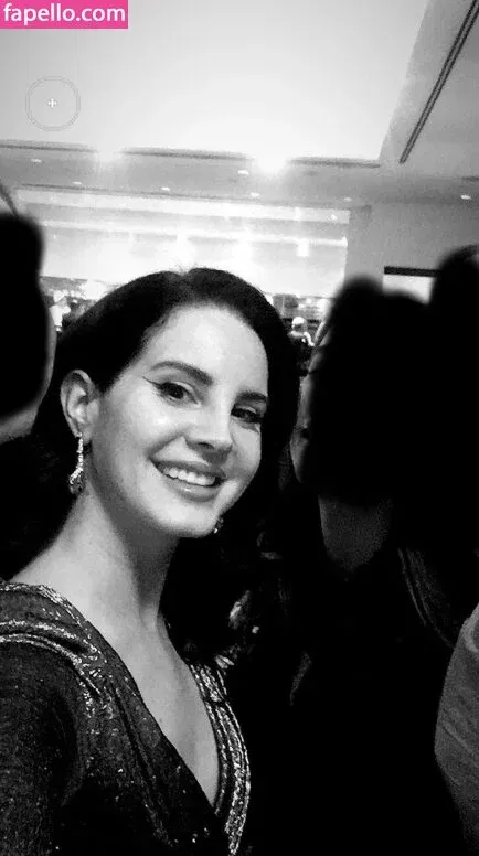 Lana Del Rey Onlyfans Photo Gallery 