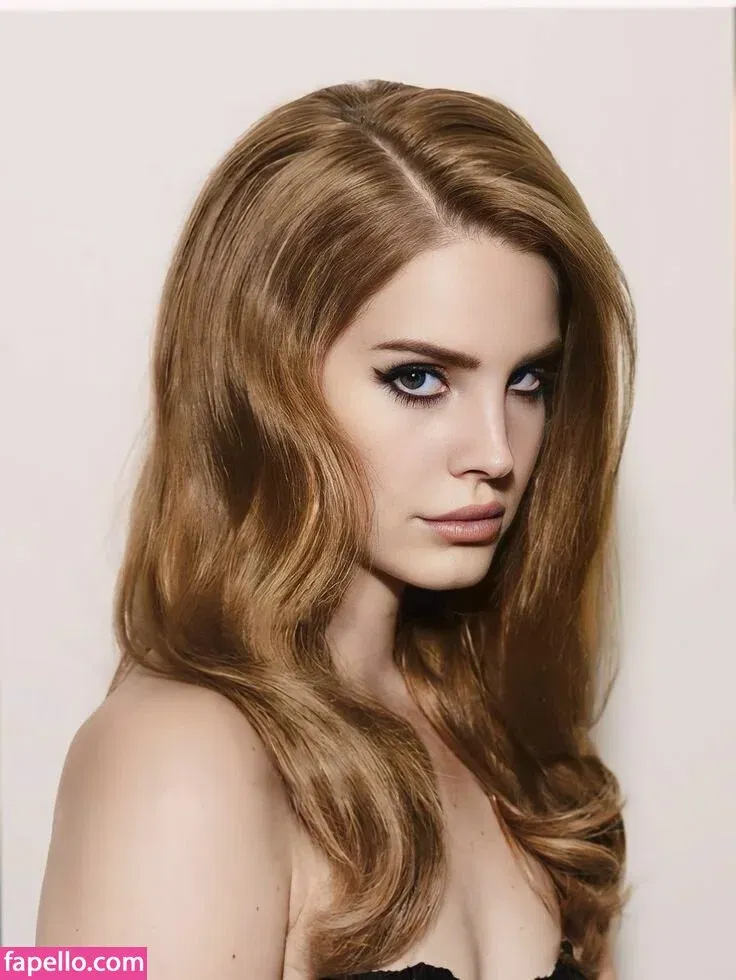 Lana Del Rey Onlyfans Photo Gallery 