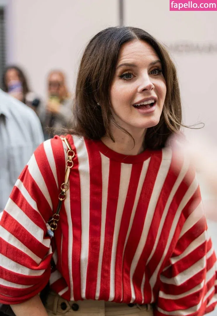 Lana Del Rey Onlyfans Photo Gallery 