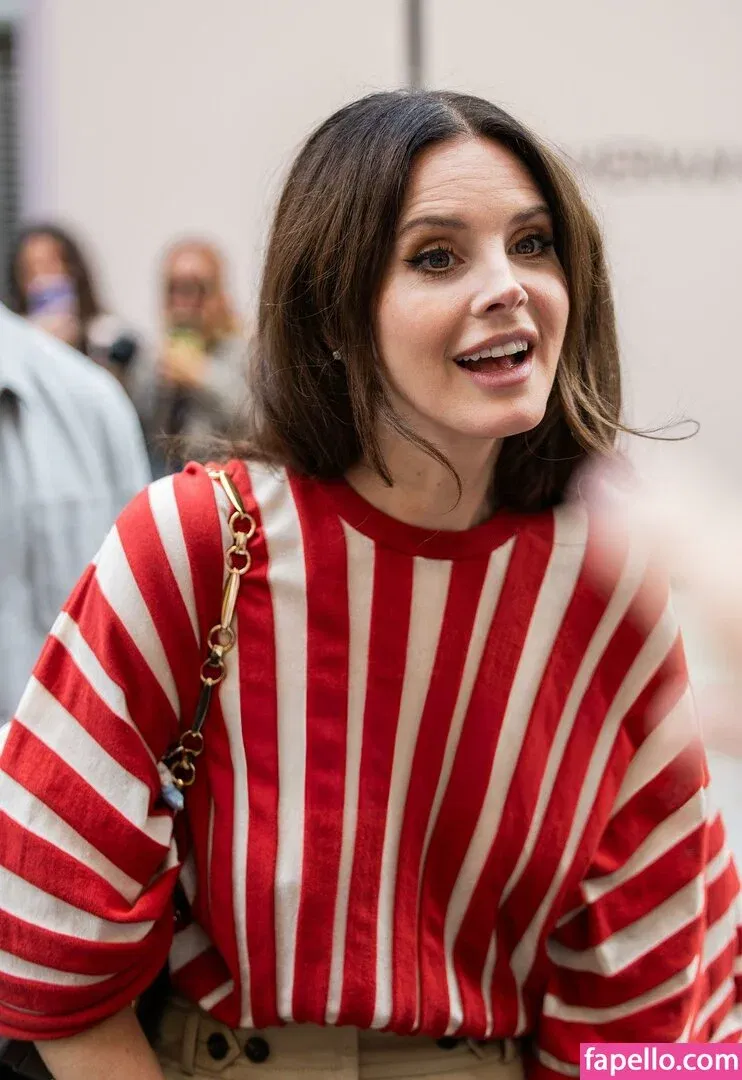 Lana Del Rey Onlyfans Photo Gallery 