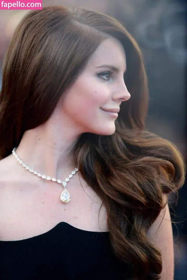 Lana Del Rey Onlyfans Photo Gallery 