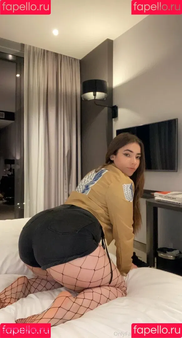 Serenewaifu Onlyfans Photo Gallery 