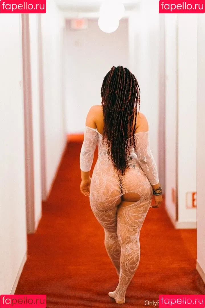 maliah Onlyfans Photo Gallery 