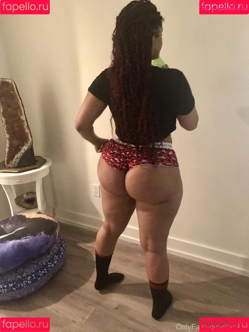 maliah Onlyfans Photo Gallery 