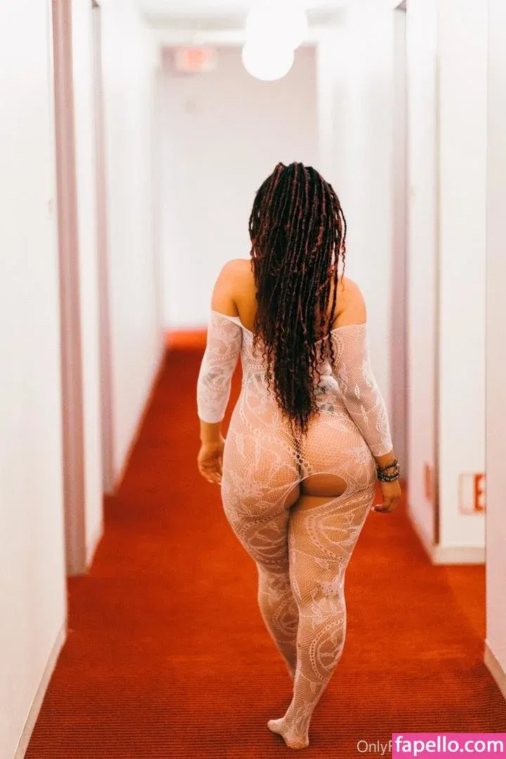 maliah Onlyfans Photo Gallery 