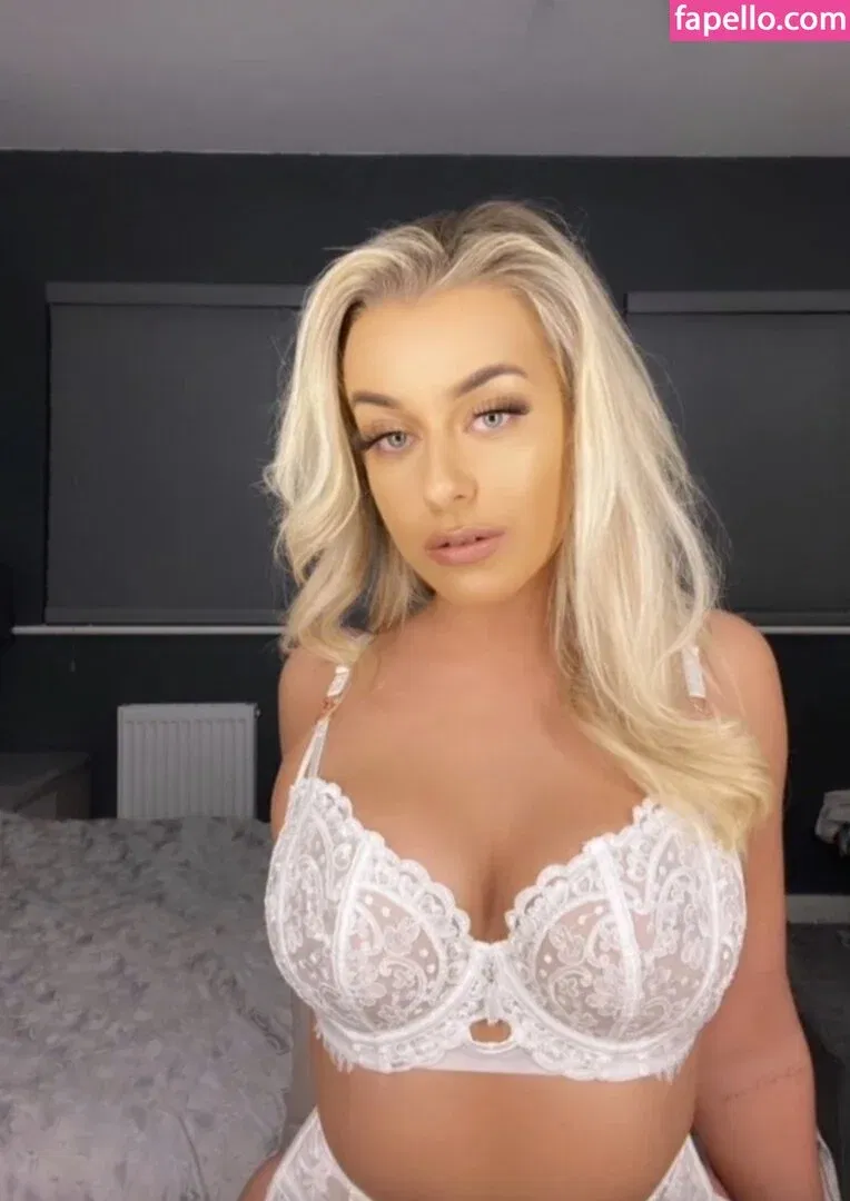 Fran Bell Onlyfans Photo Gallery 
