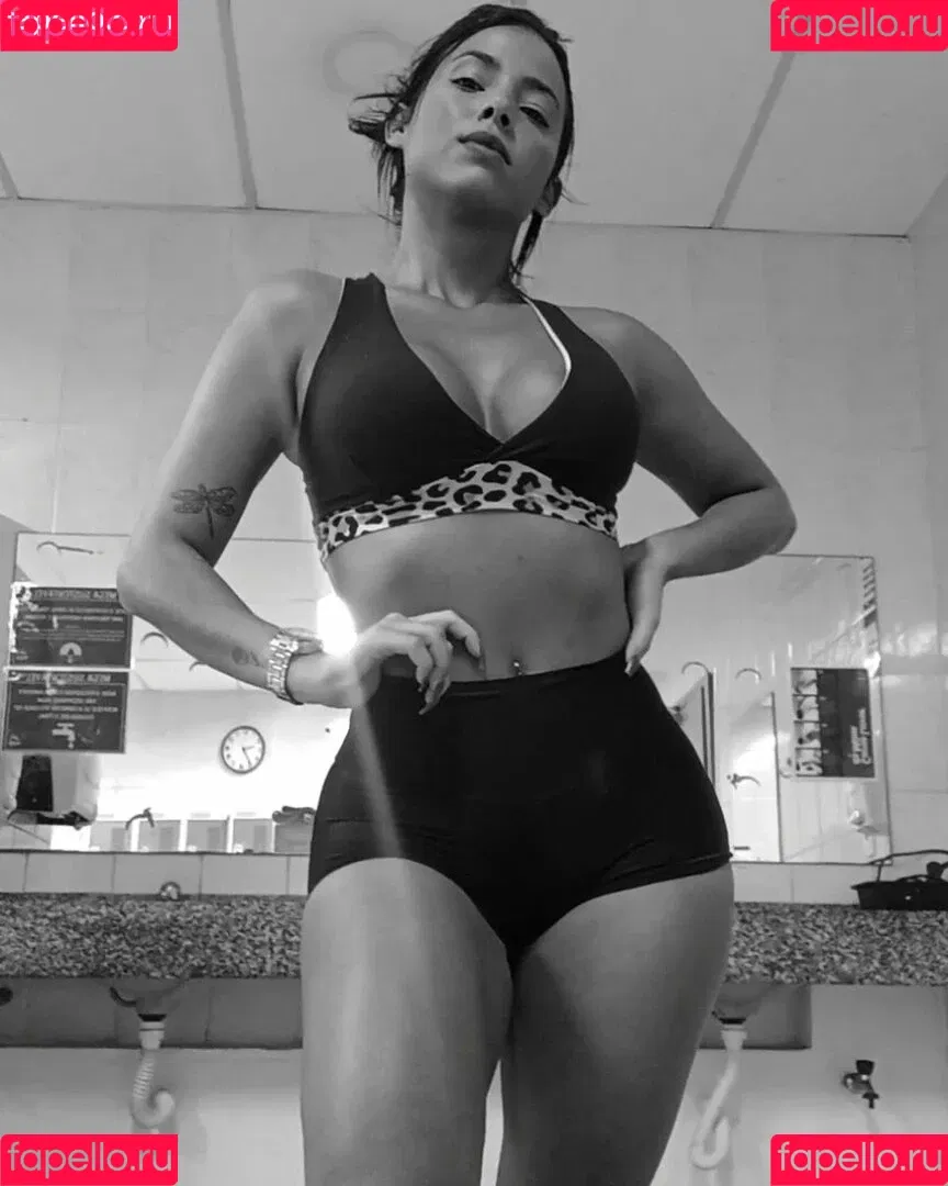 Juju Bellini Onlyfans Photo Gallery 