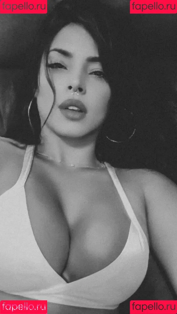 Juju Bellini Onlyfans Photo Gallery 