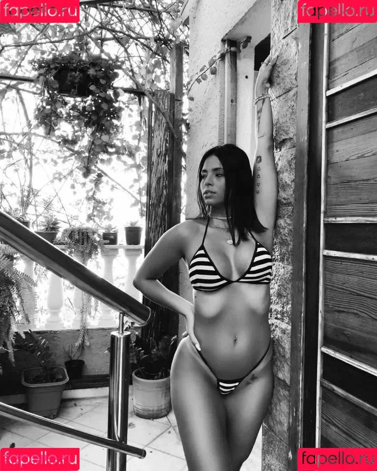 Juju Bellini Onlyfans Photo Gallery 