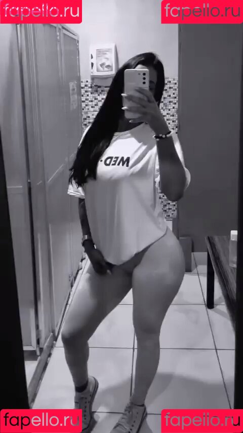 Juju Bellini Onlyfans Photo Gallery 