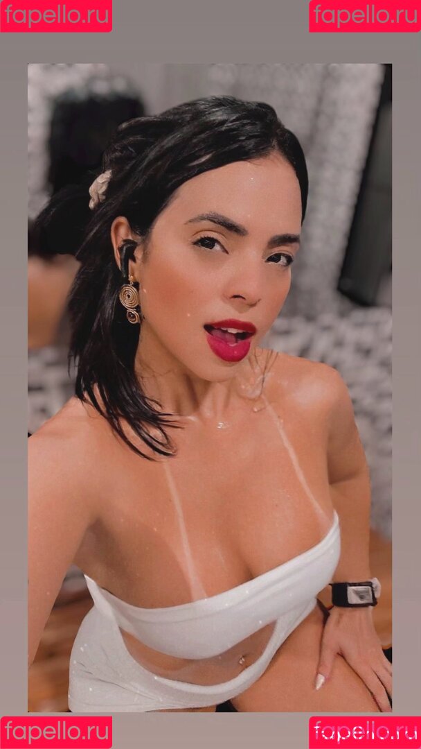 Juju Bellini Onlyfans Photo Gallery 