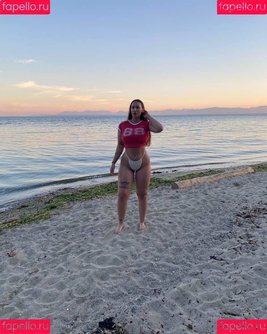 Ambzzzie Onlyfans Photo Gallery 