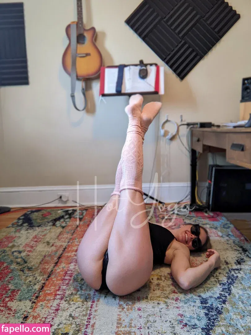 hotyoga Onlyfans Photo Gallery 