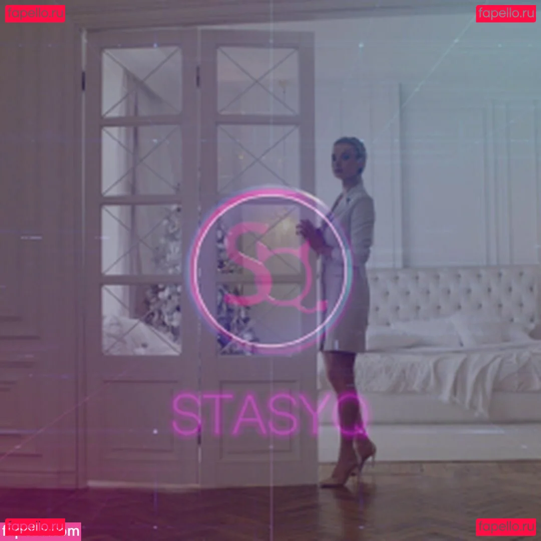 Anya Dmitrieva Onlyfans Photo Gallery 