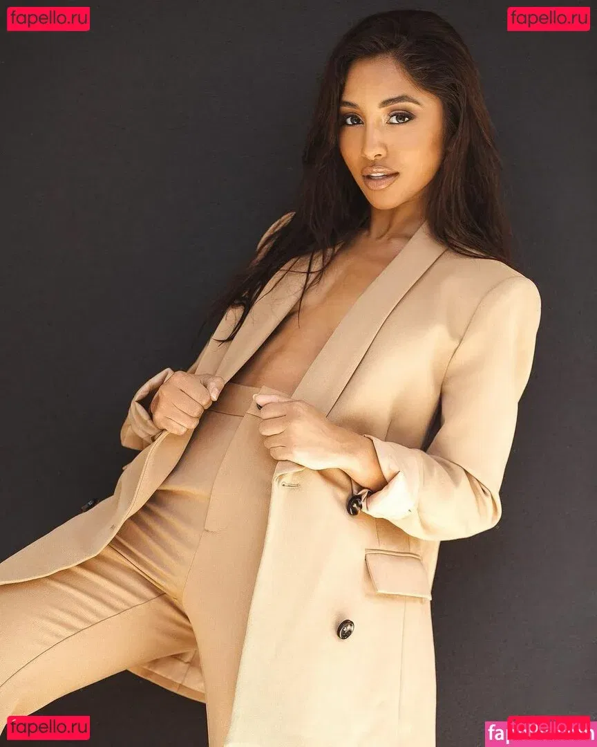 Maria Thattil Onlyfans Photo Gallery 