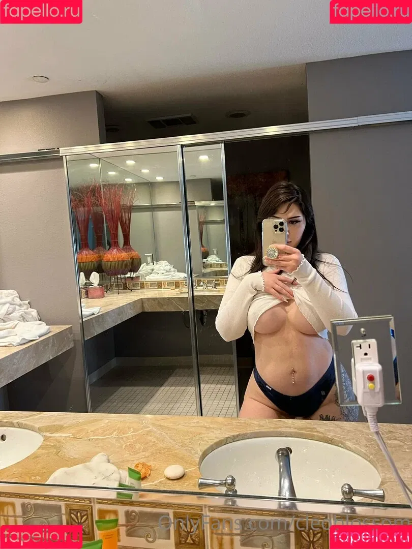 cleoblossom Onlyfans Photo Gallery 