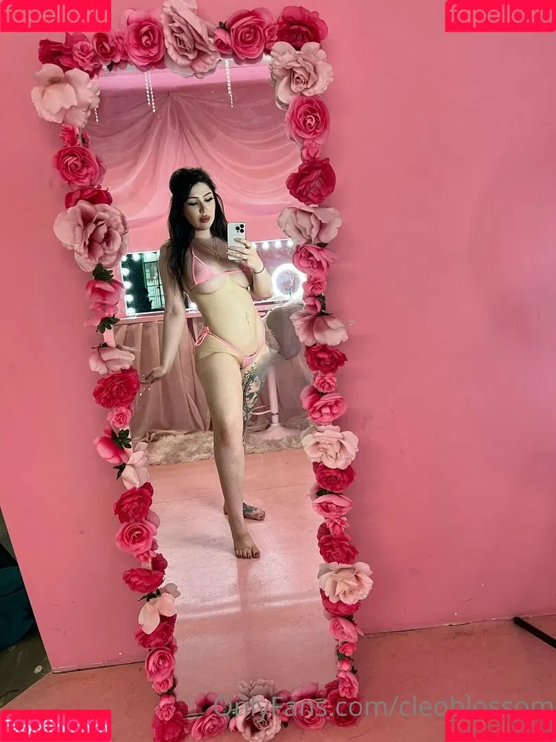 cleoblossom Onlyfans Photo Gallery 