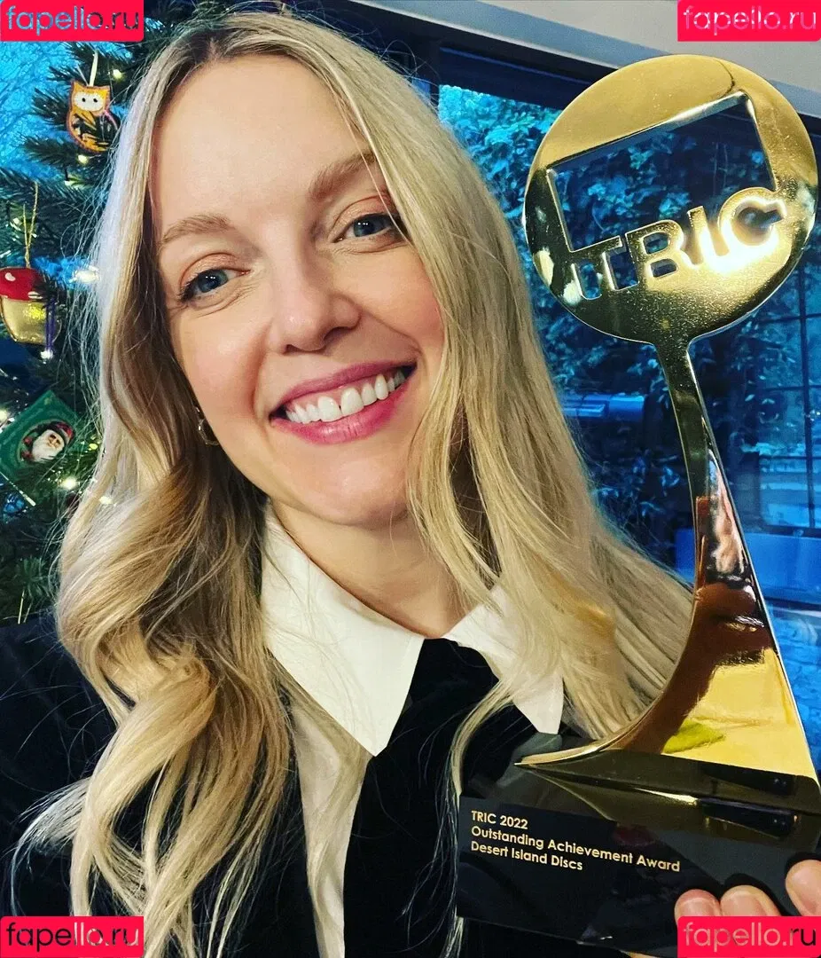 Lauren Laverne Onlyfans Photo Gallery 