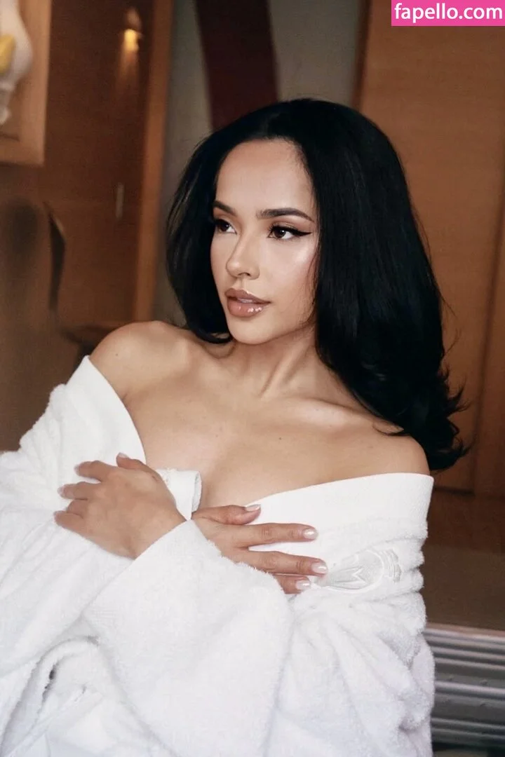 Becky G Onlyfans Photo Gallery 