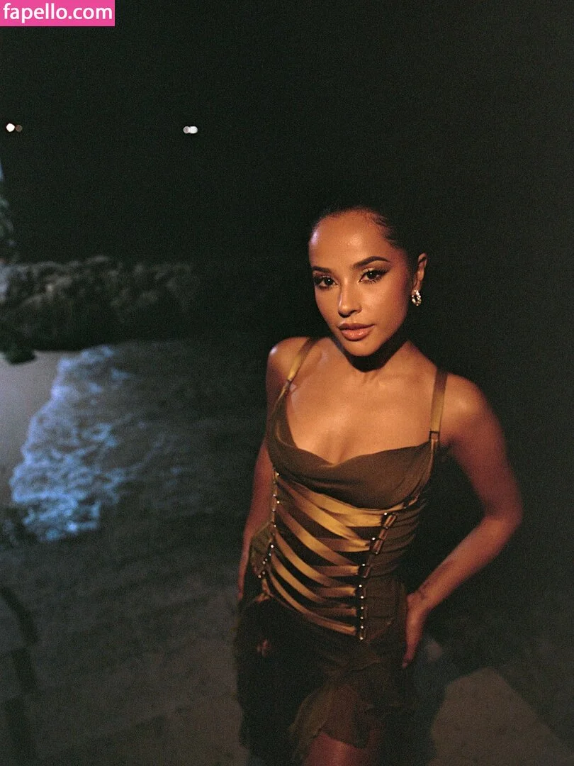 Becky G Onlyfans Photo Gallery 