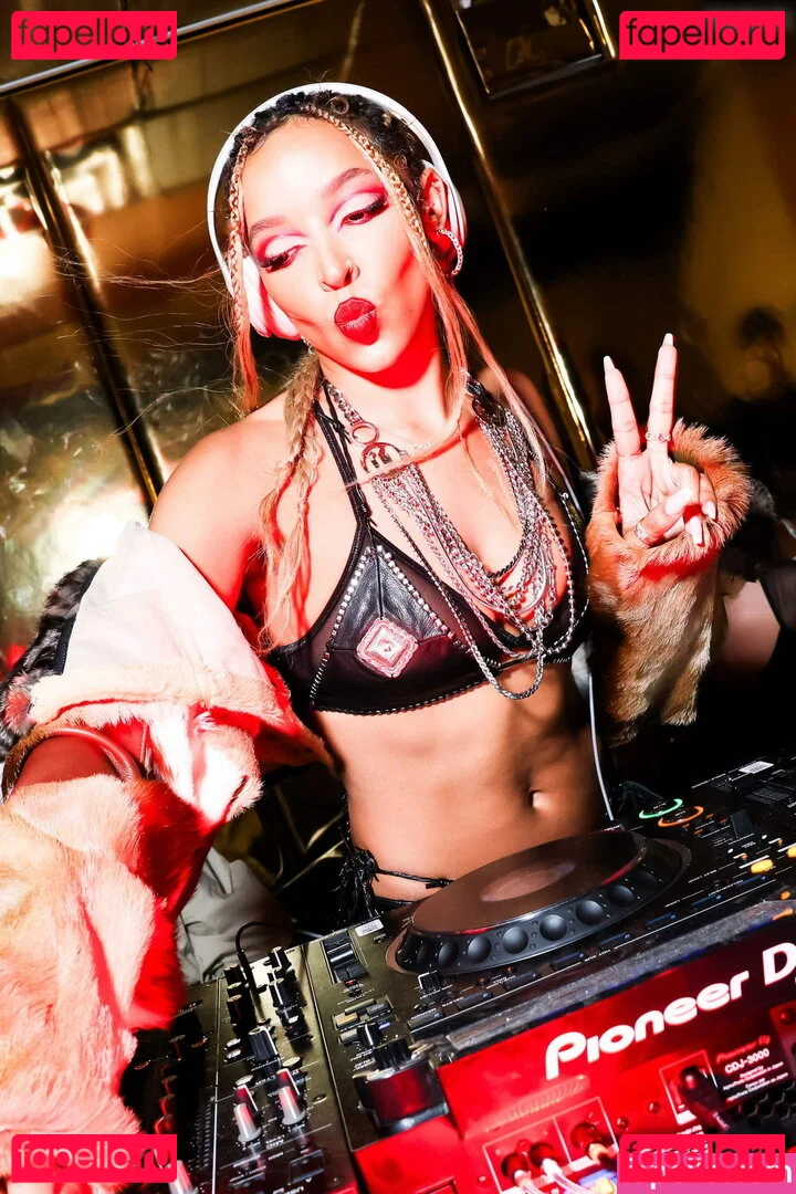 Tinashe Onlyfans Photo Gallery 