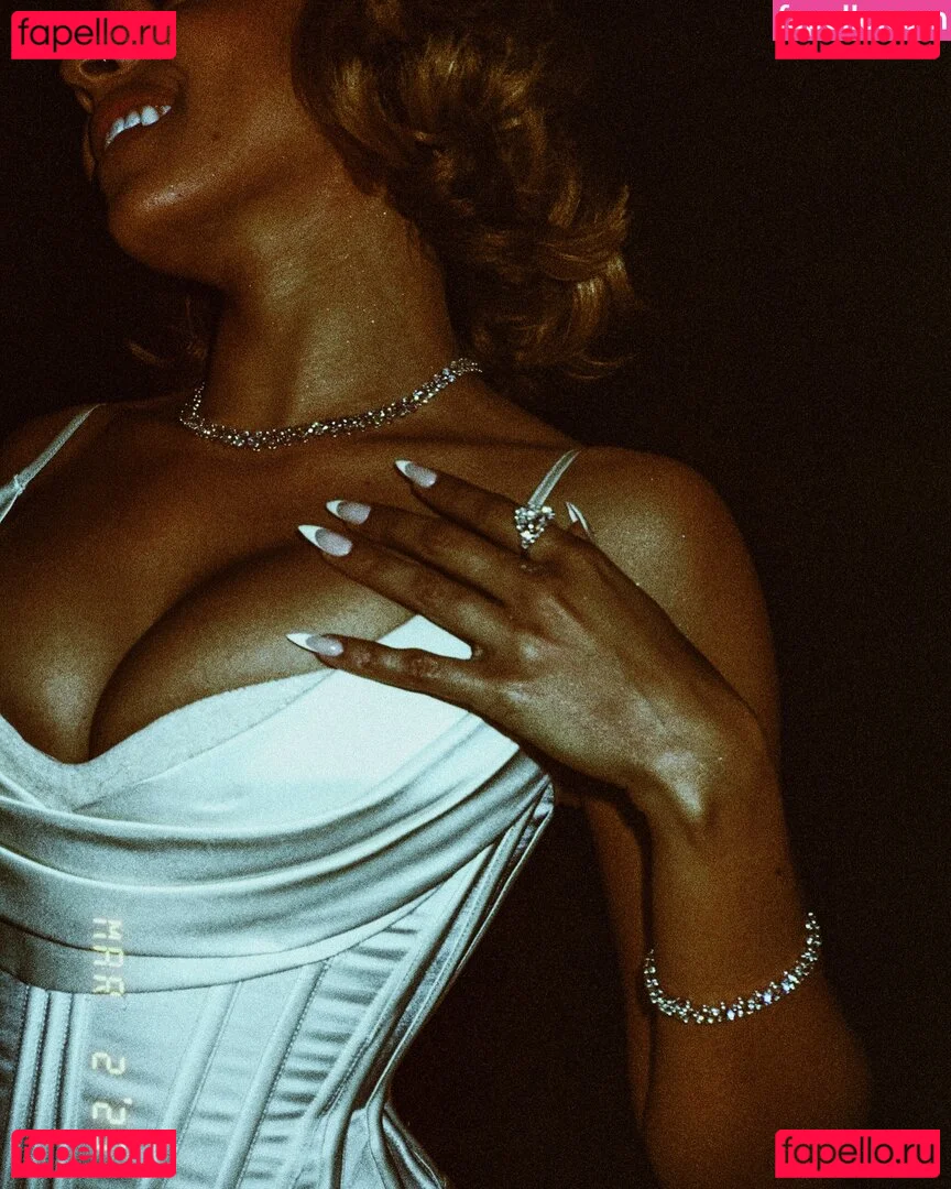 Tinashe Onlyfans Photo Gallery 