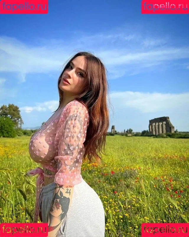 Francesca Vicari Onlyfans Photo Gallery 