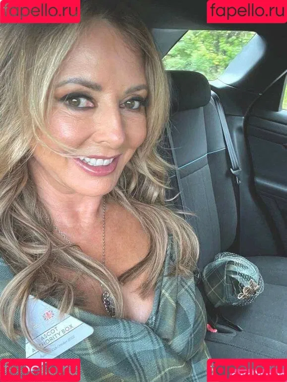 Carol Vorderman Onlyfans Photo Gallery 