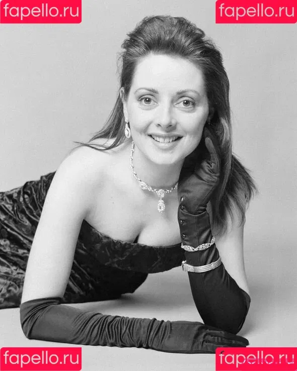 Carol Vorderman Onlyfans Photo Gallery 