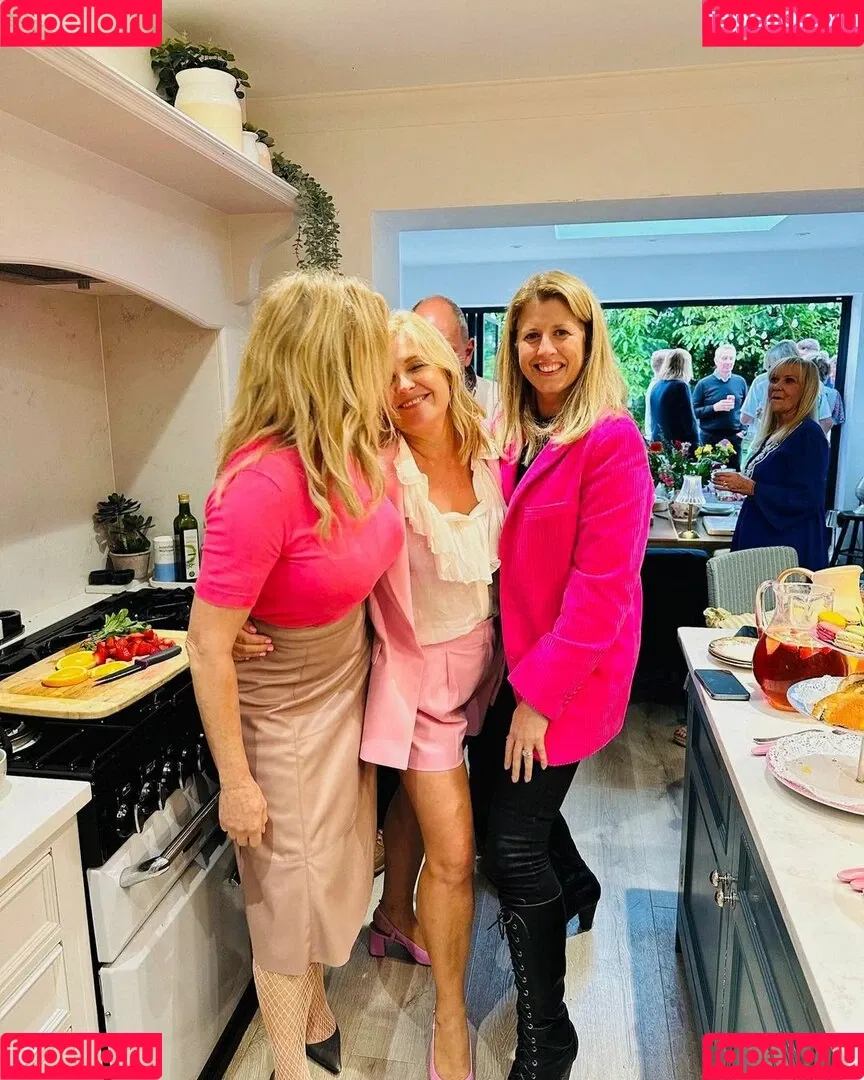 Carol Vorderman Onlyfans Photo Gallery 