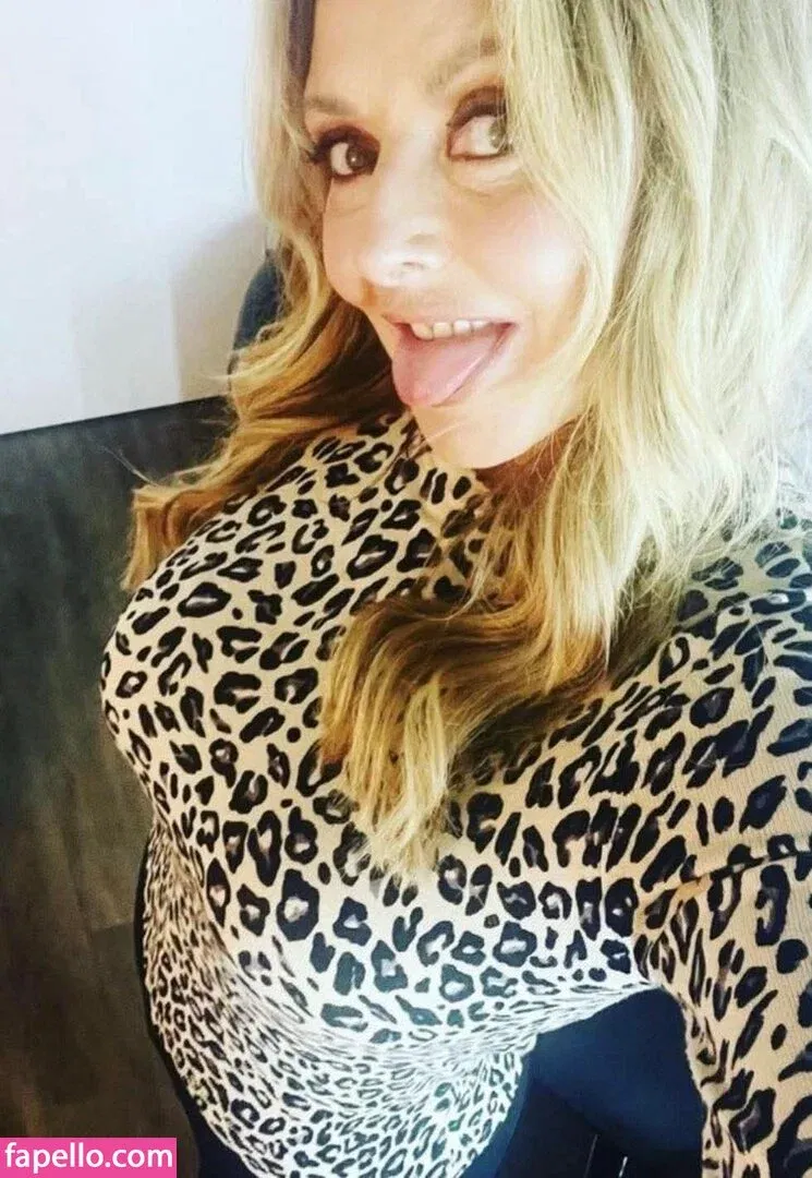Carol Vorderman Onlyfans Photo Gallery 