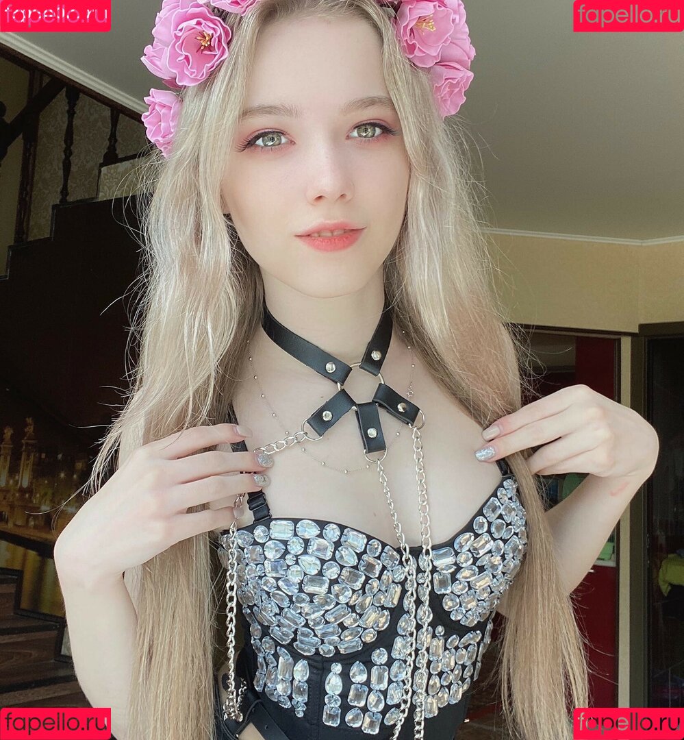 em.h0rr0r Onlyfans Photo Gallery 