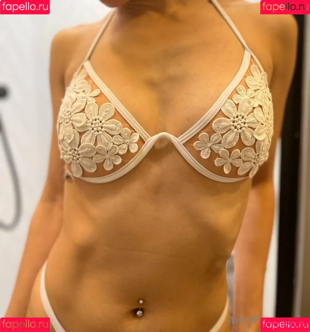 JuicyPinaypple Onlyfans Photo Gallery 