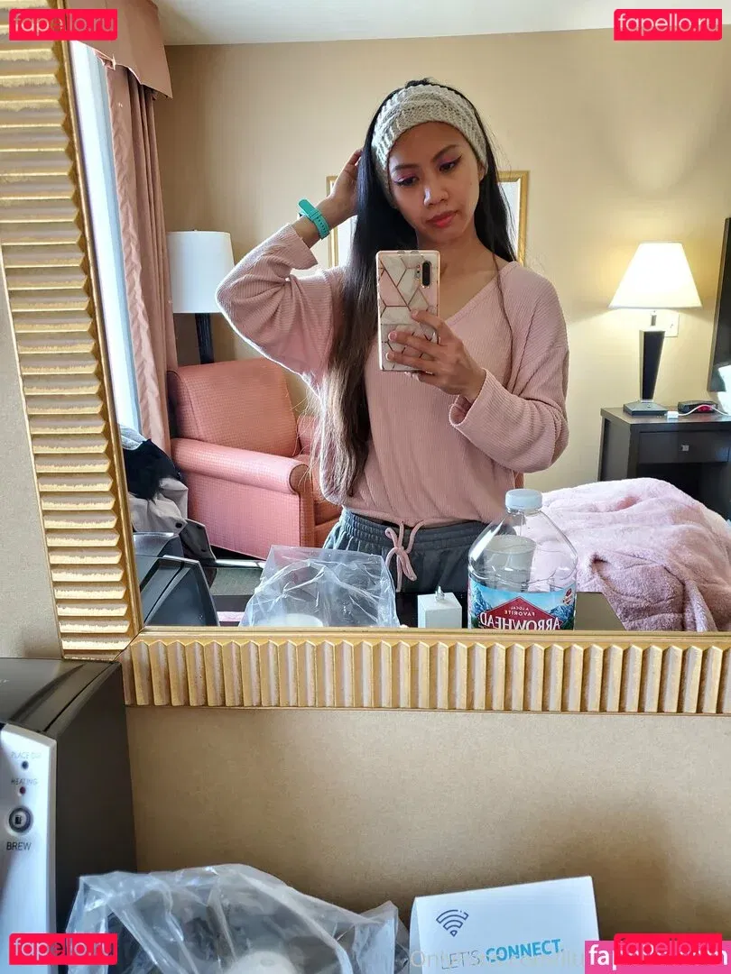 JuicyPinaypple Onlyfans Photo Gallery 