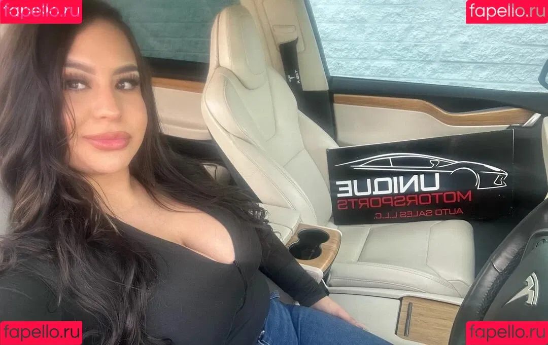 Carolina Corrales Onlyfans Photo Gallery 