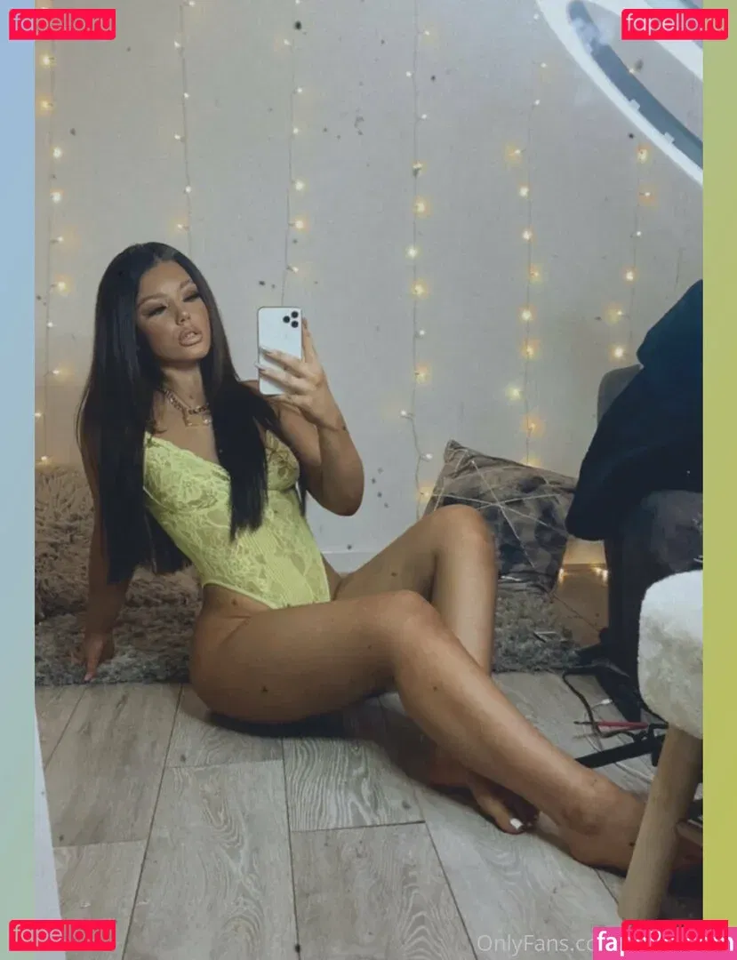 elisefionxx Onlyfans Photo Gallery 