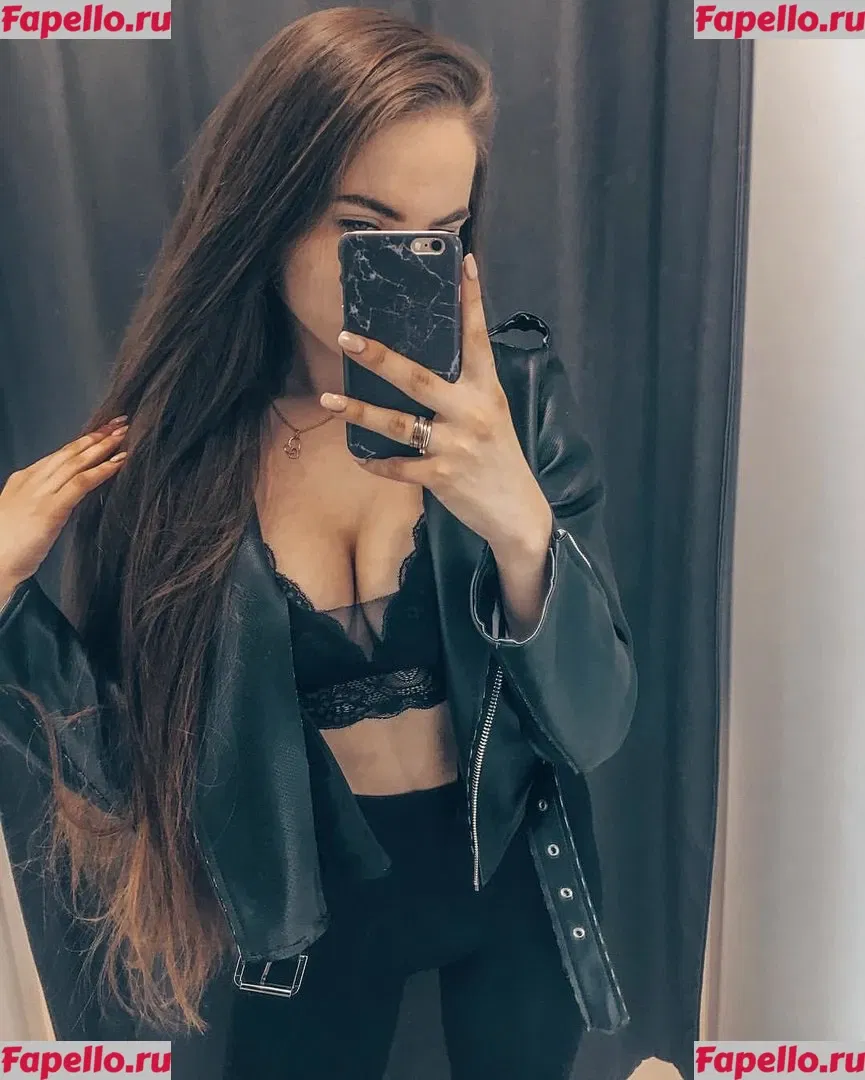 tiynmay Onlyfans Photo Gallery 